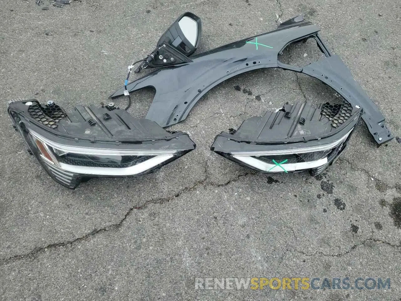 13 Photograph of a damaged car WA14AAGE1RB045899 AUDI Q8 E-TRON 2024