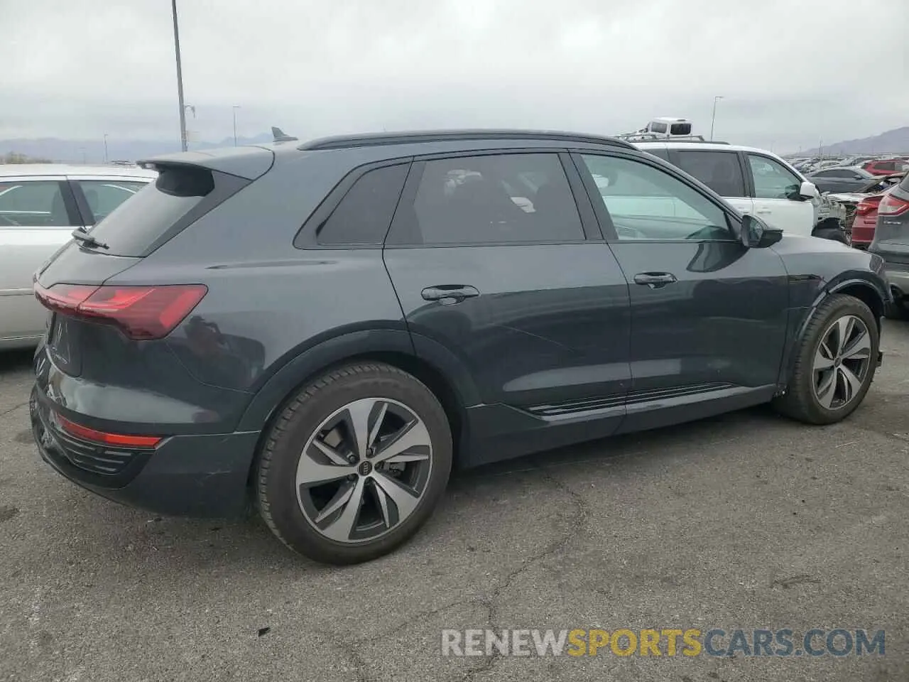 3 Photograph of a damaged car WA14AAGE1RB045899 AUDI Q8 E-TRON 2024