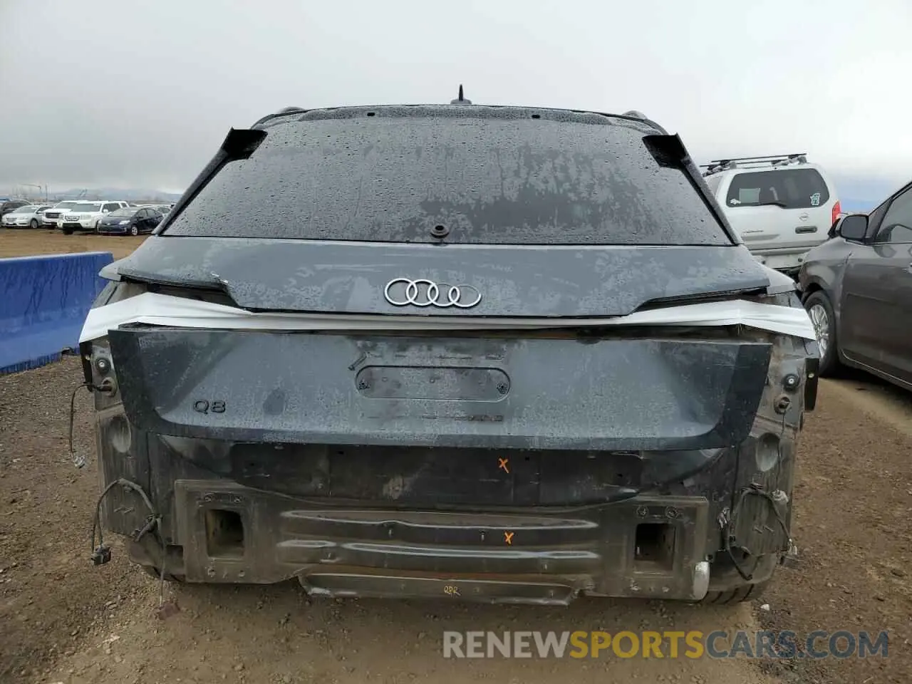 6 Photograph of a damaged car WA14AAGE5RB027891 AUDI Q8 E-TRON 2024