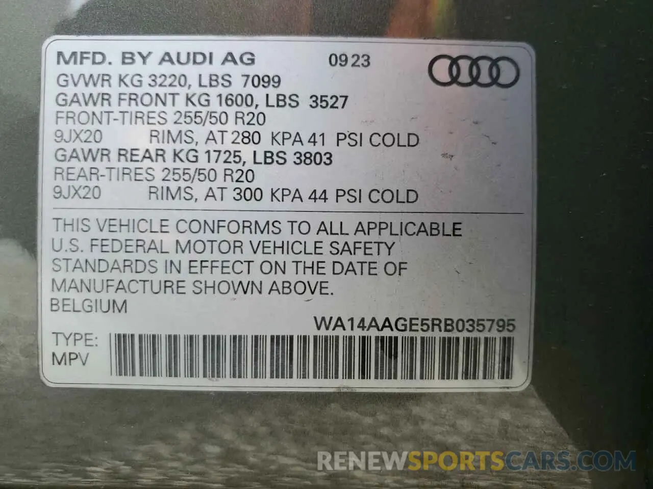 13 Photograph of a damaged car WA14AAGE5RB035795 AUDI Q8 E-TRON 2024