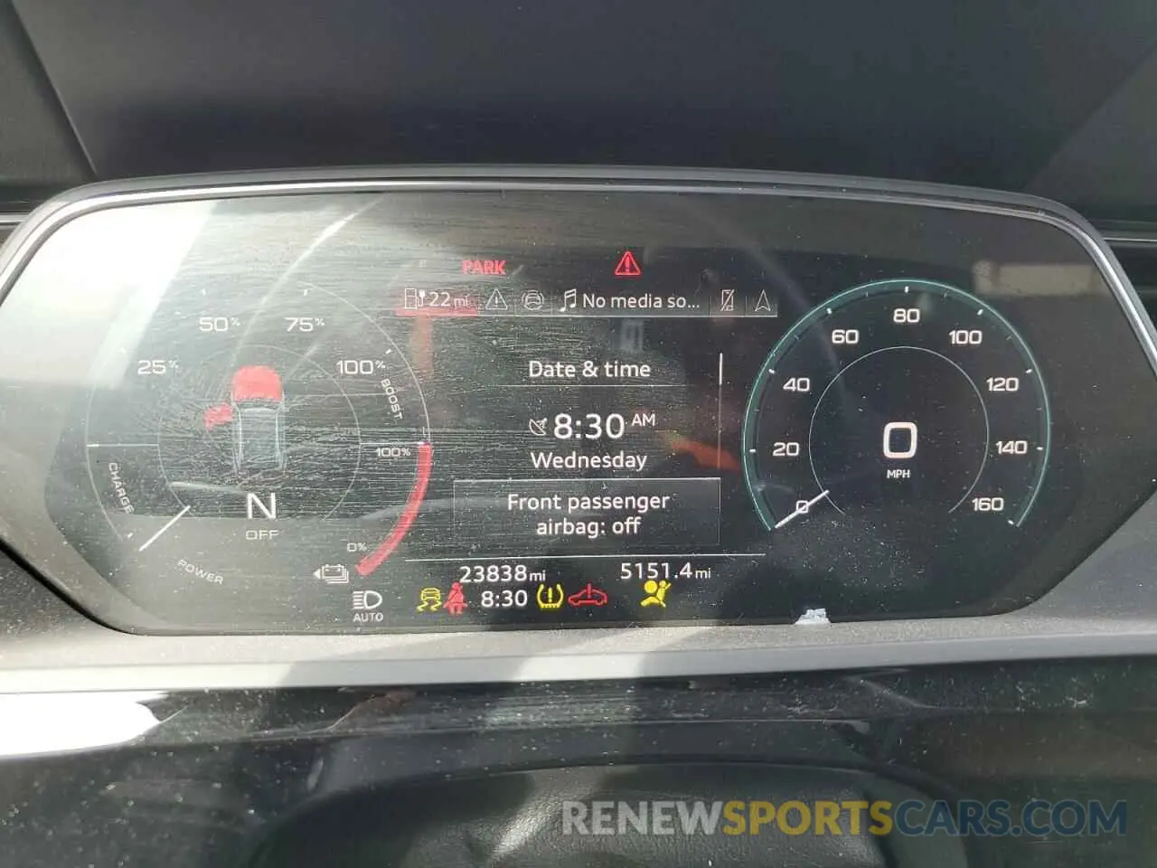 9 Photograph of a damaged car WA14AAGE5RB035795 AUDI Q8 E-TRON 2024