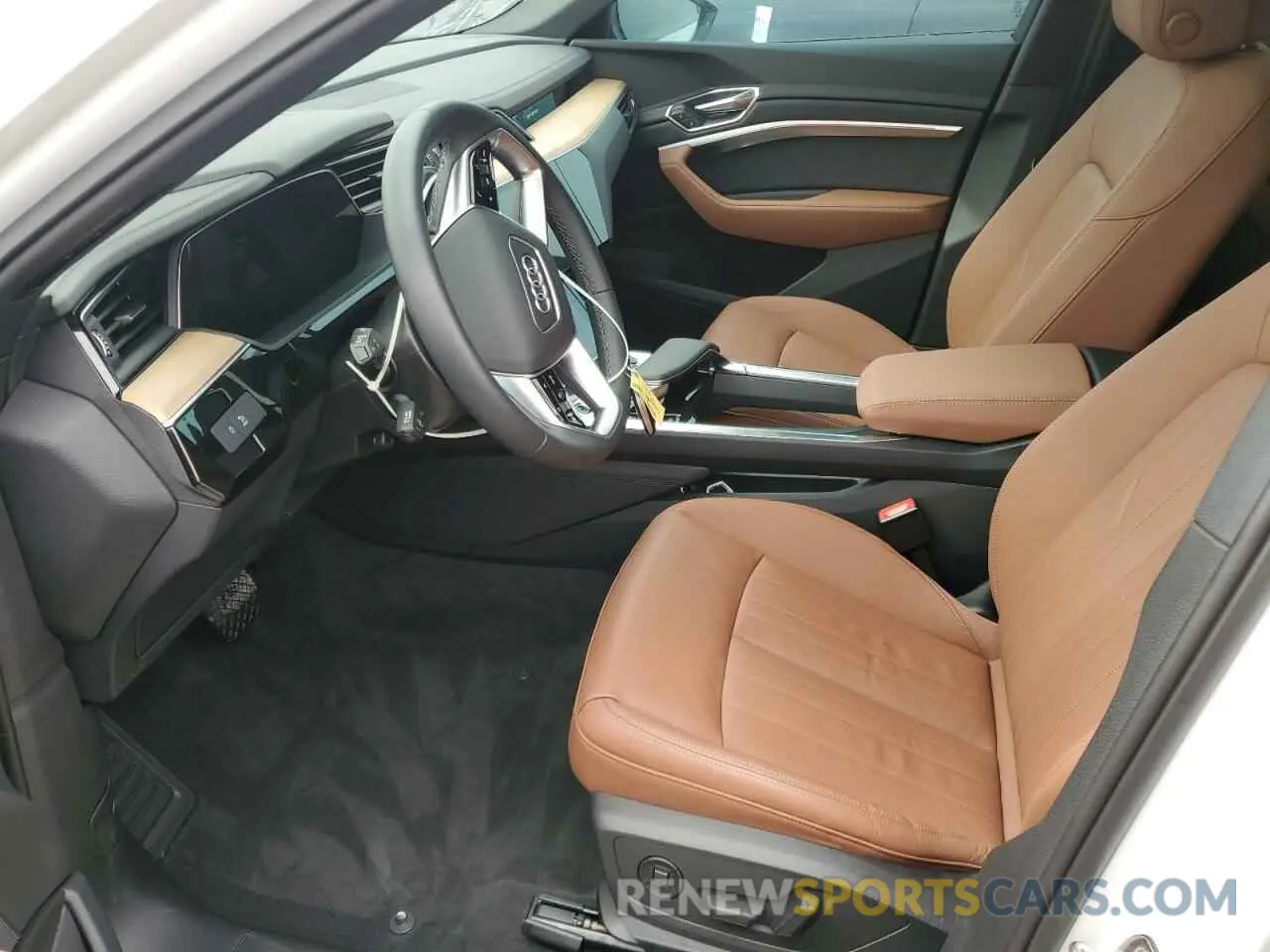 7 Photograph of a damaged car WA14ABGE7RB024447 AUDI Q8 E-TRON 2024
