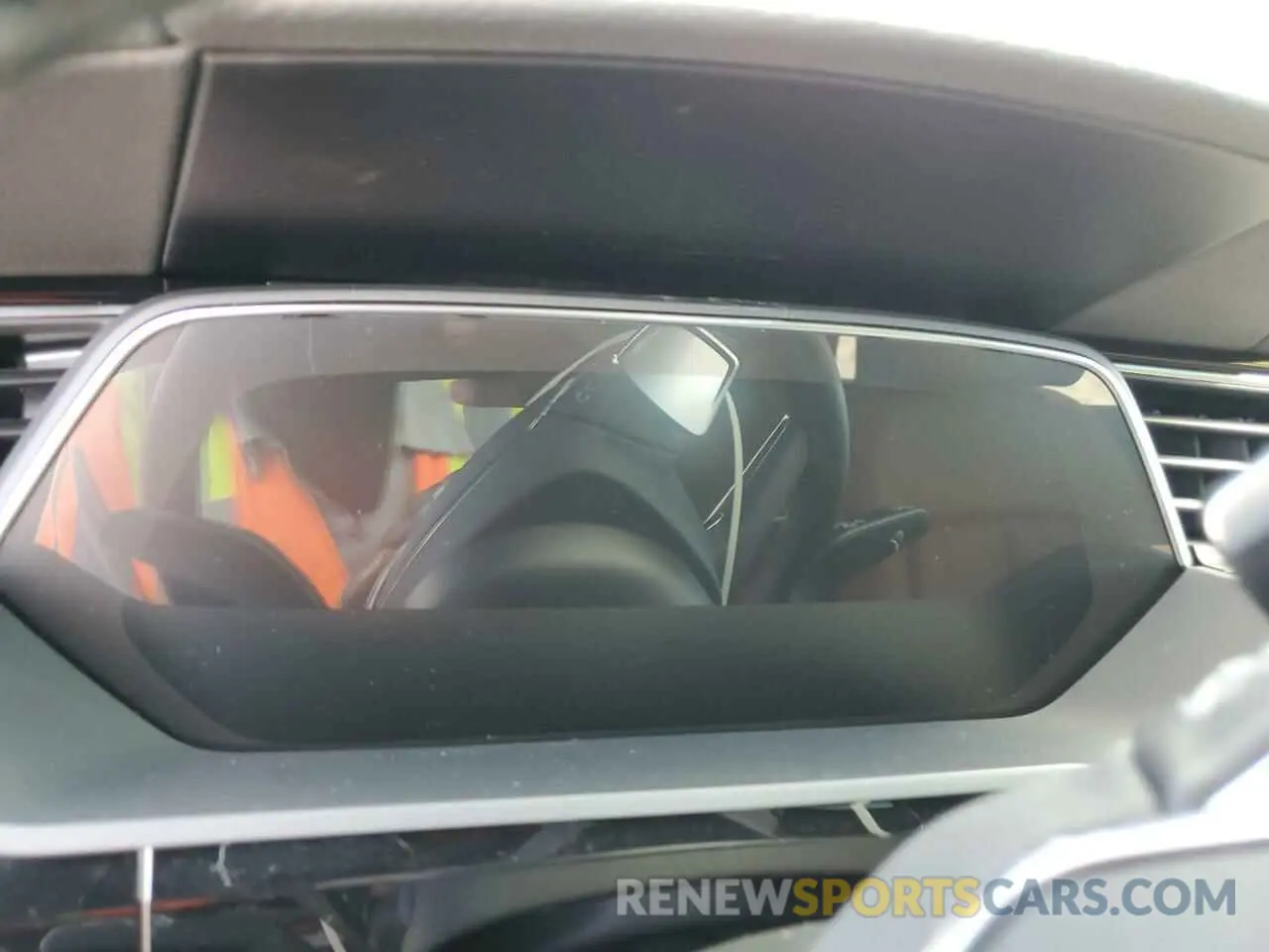 9 Photograph of a damaged car WA14ABGE7RB024447 AUDI Q8 E-TRON 2024