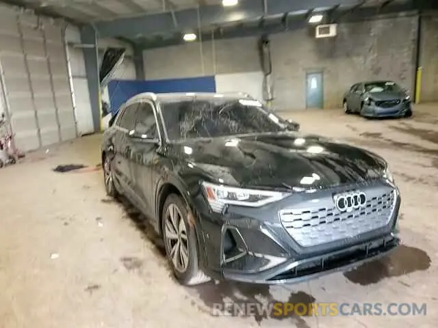 15 Photograph of a damaged car WA15AAGE0RB016575 AUDI Q8 E-TRON 2024
