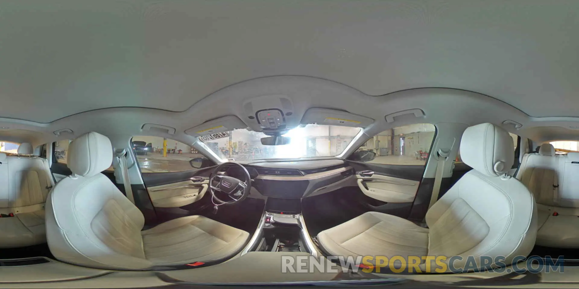 16 Photograph of a damaged car WA15AAGE0RB016575 AUDI Q8 E-TRON 2024