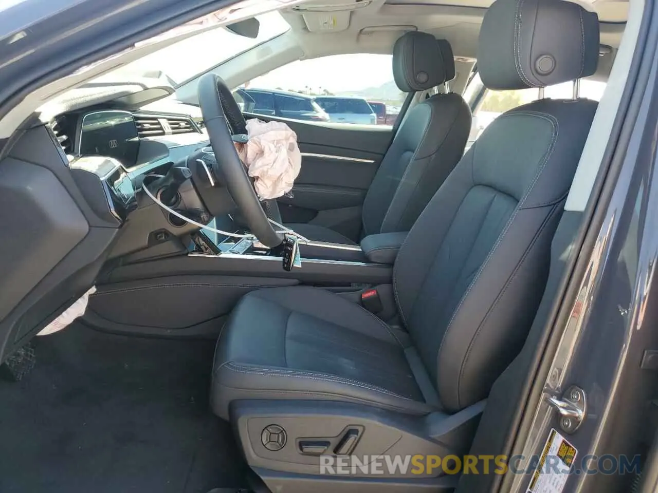 7 Photograph of a damaged car WA15AAGE0RB057434 AUDI Q8 E-TRON 2024