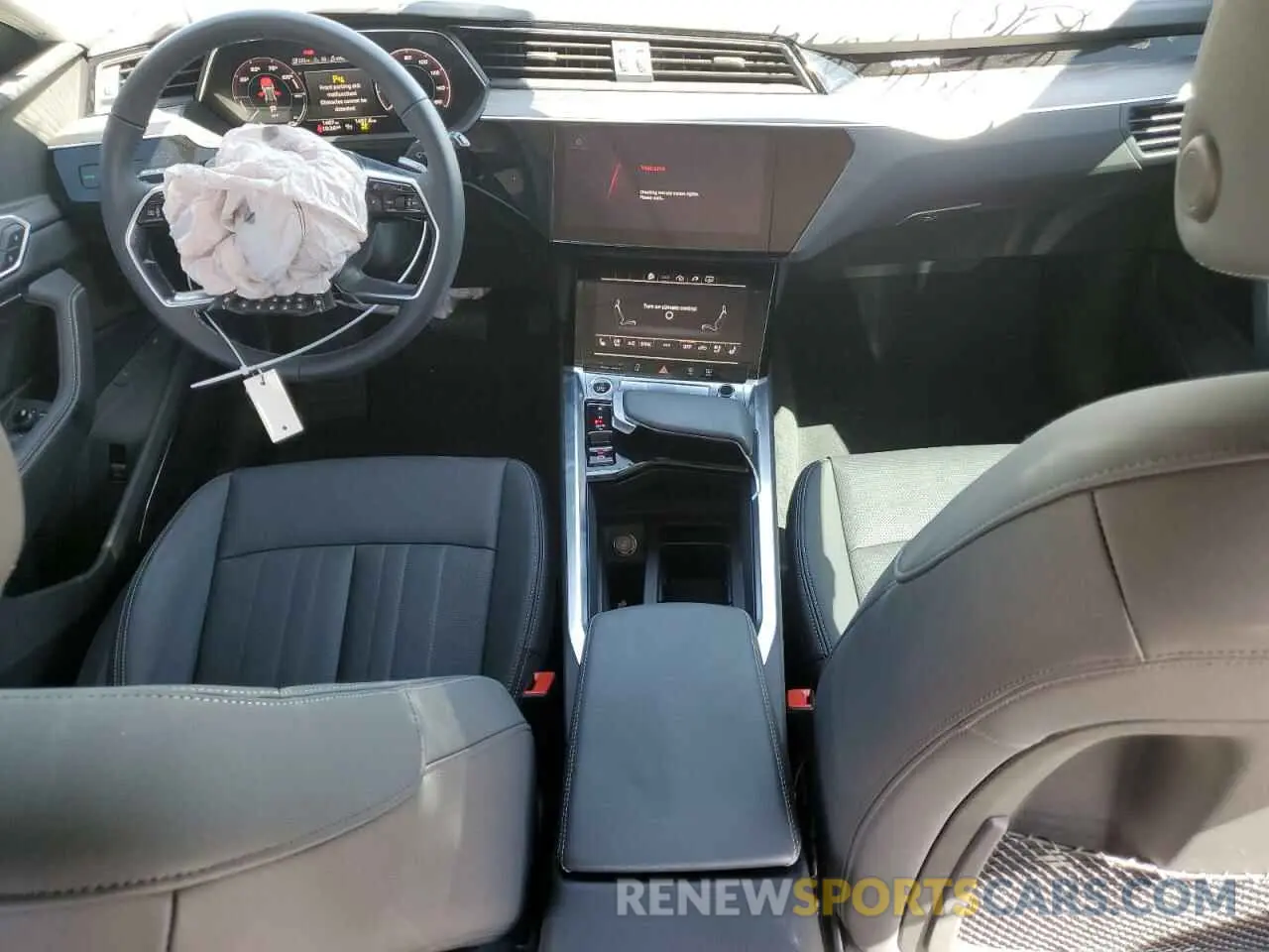 8 Photograph of a damaged car WA15AAGE0RB057434 AUDI Q8 E-TRON 2024