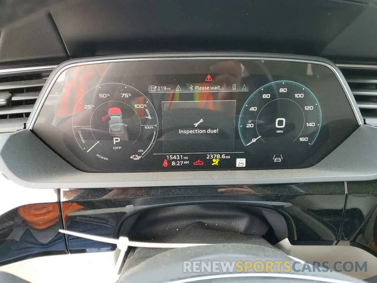 9 Photograph of a damaged car WA15AAGE1RB020361 AUDI Q8 E-TRON 2024