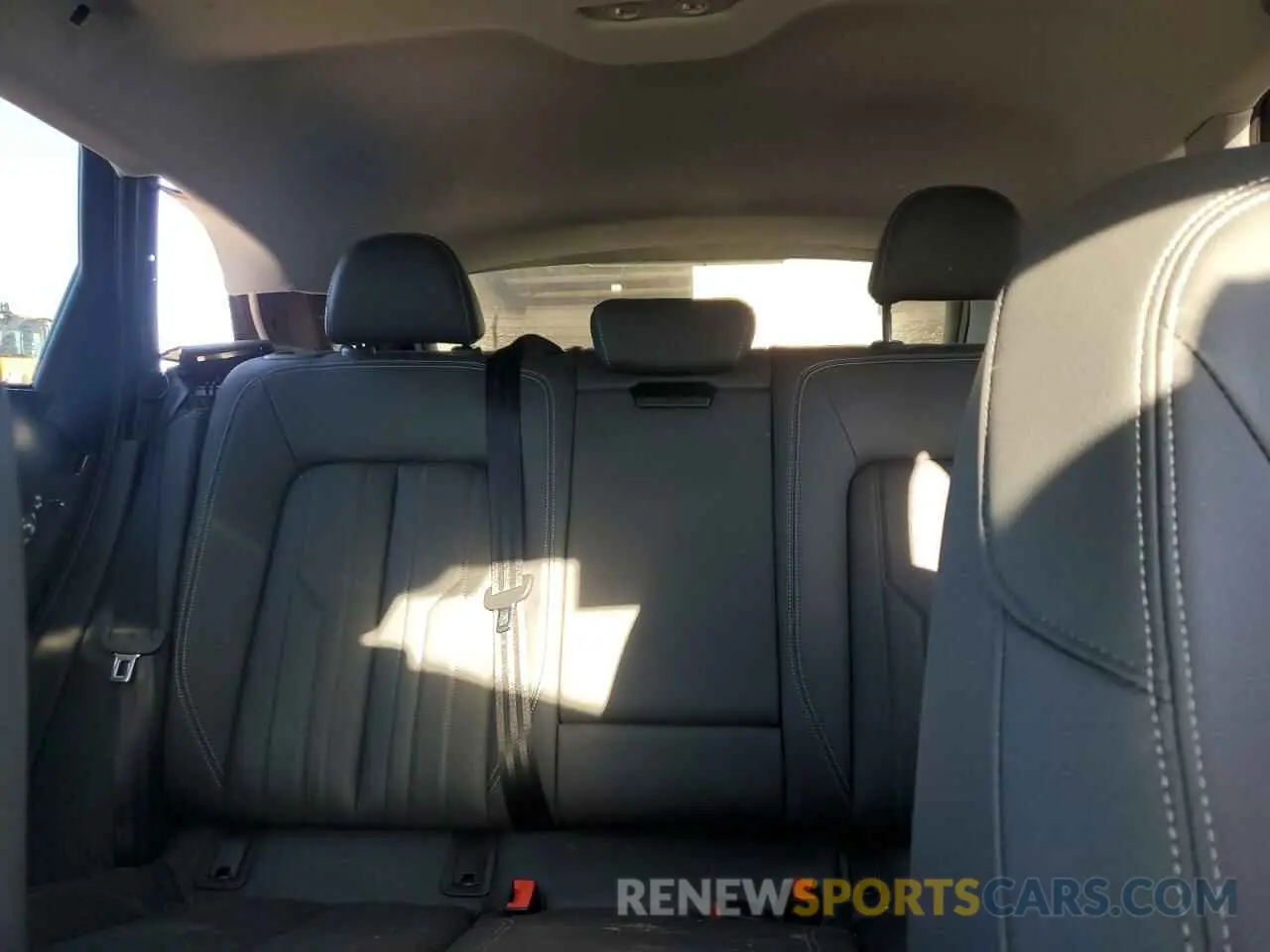 10 Photograph of a damaged car WA15AAGE1RB023051 AUDI Q8 E-TRON 2024