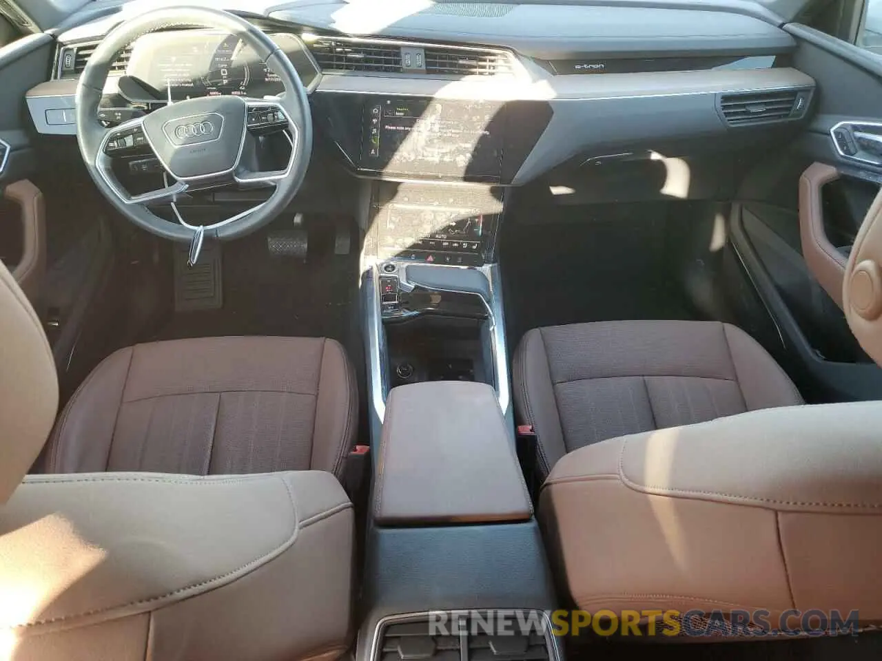 8 Photograph of a damaged car WA15AAGE3RB031412 AUDI Q8 E-TRON 2024