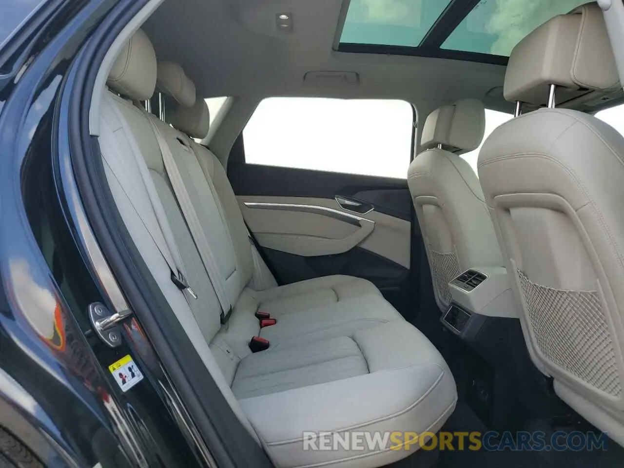 11 Photograph of a damaged car WA15AAGE4RB029832 AUDI Q8 E-TRON 2024