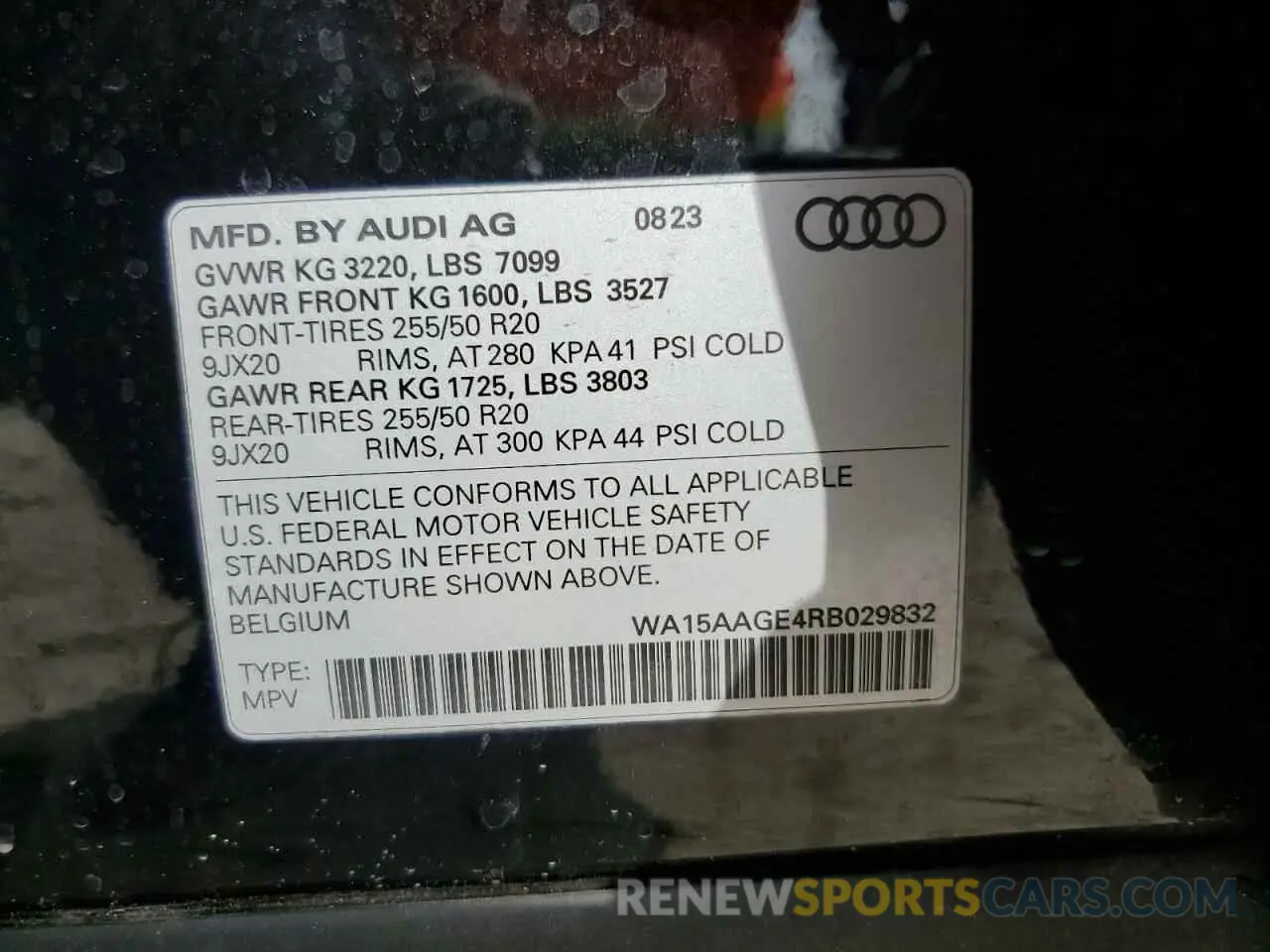 13 Photograph of a damaged car WA15AAGE4RB029832 AUDI Q8 E-TRON 2024