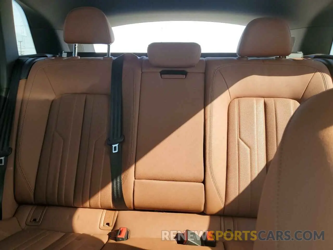 10 Photograph of a damaged car WA15AAGE6RB025796 AUDI Q8 E-TRON 2024