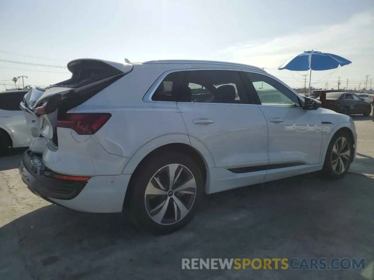 3 Photograph of a damaged car WA15AAGE6RB025796 AUDI Q8 E-TRON 2024