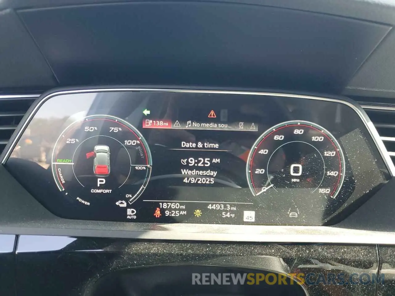 9 Photograph of a damaged car WA15AAGE7RB025662 AUDI Q8 E-TRON 2024