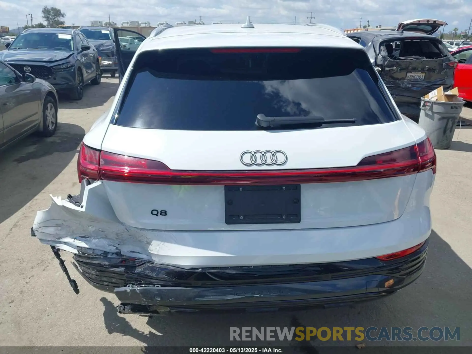 16 Photograph of a damaged car WA15AAGE8RB007266 AUDI Q8 E-TRON 2024