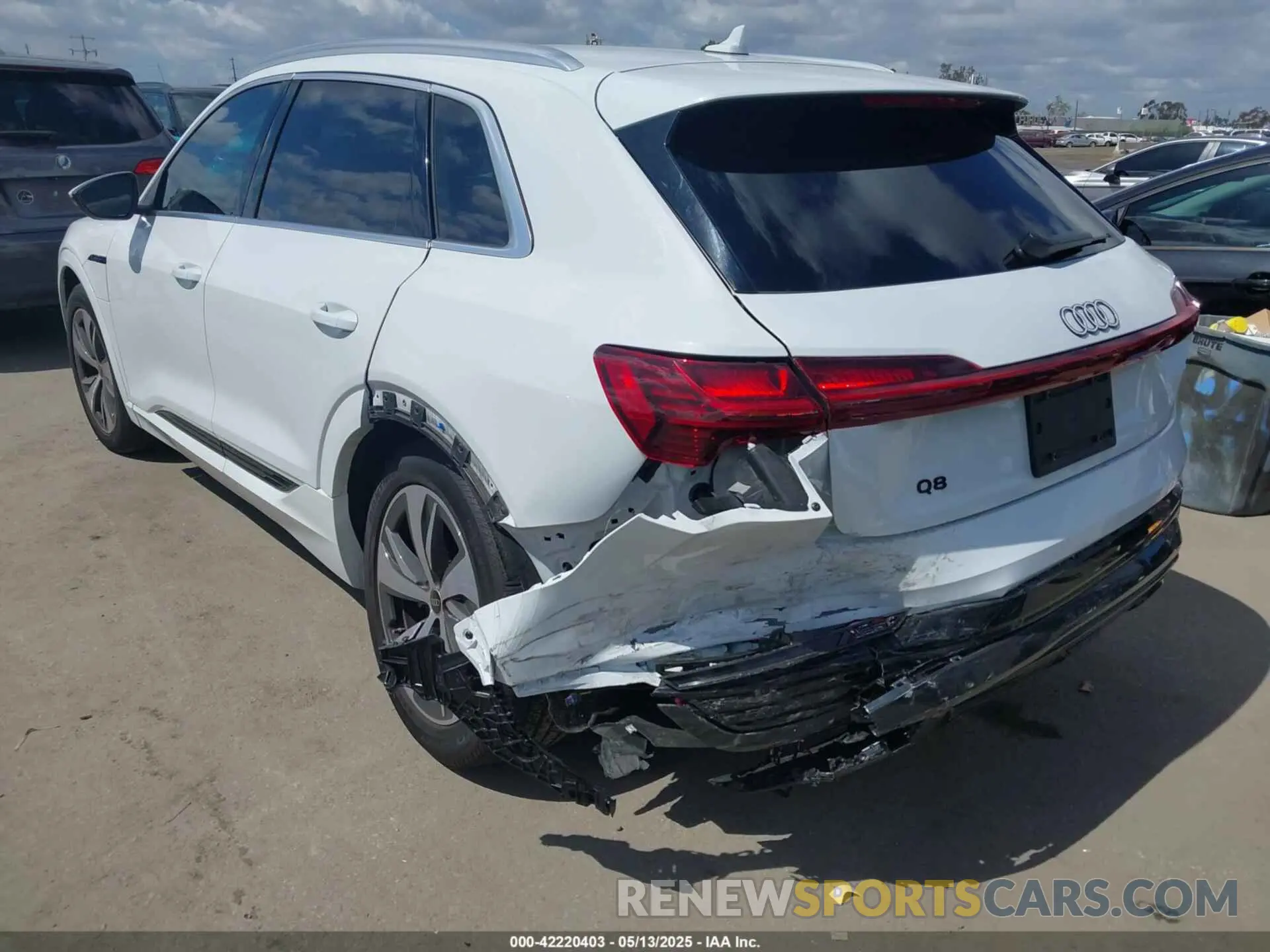 3 Photograph of a damaged car WA15AAGE8RB007266 AUDI Q8 E-TRON 2024