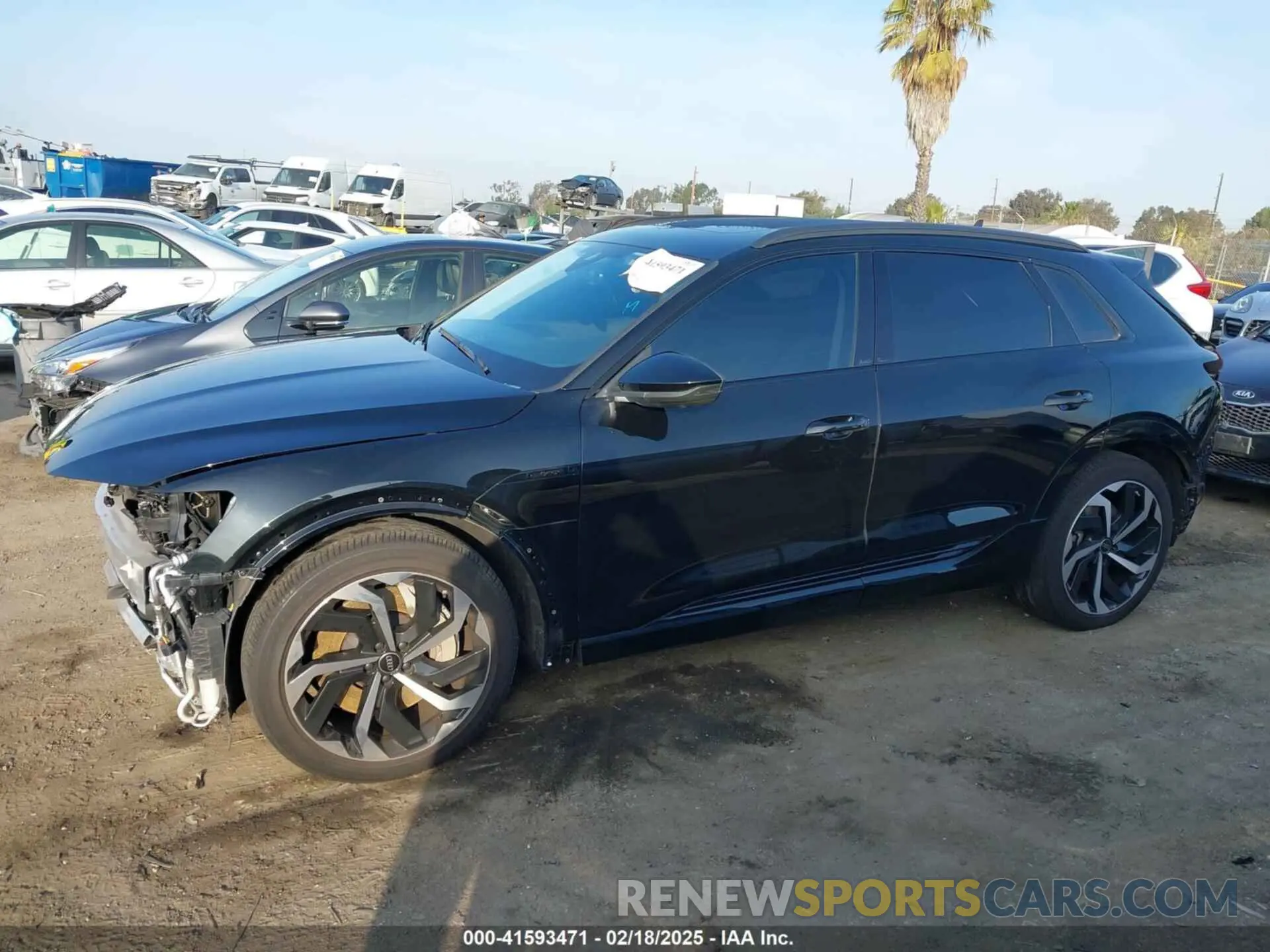 15 Photograph of a damaged car WA15AAGE8RB036637 AUDI Q8 E-TRON 2024