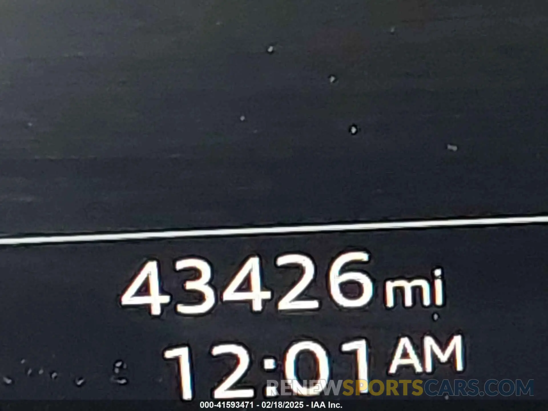 16 Photograph of a damaged car WA15AAGE8RB036637 AUDI Q8 E-TRON 2024