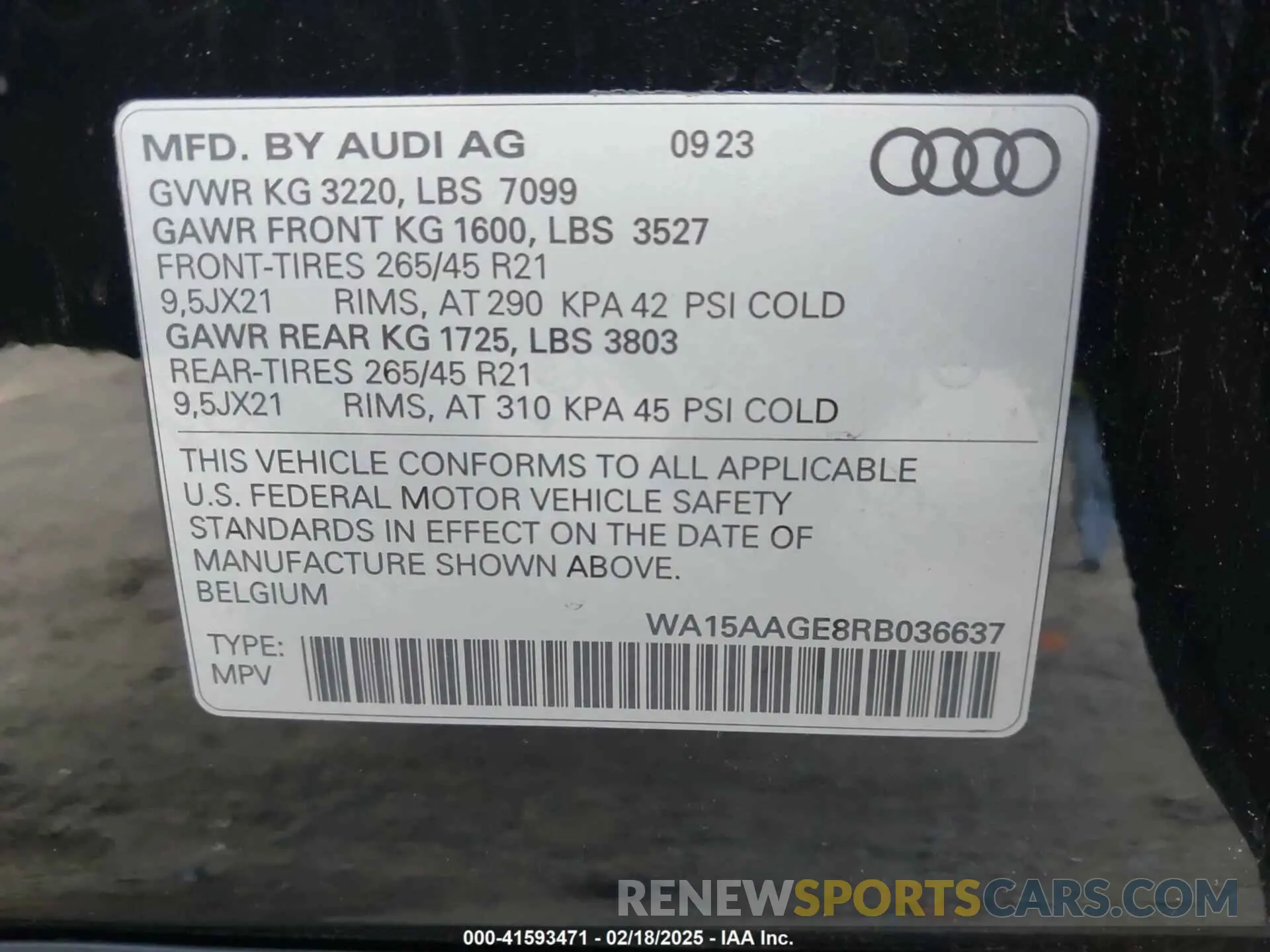 9 Photograph of a damaged car WA15AAGE8RB036637 AUDI Q8 E-TRON 2024