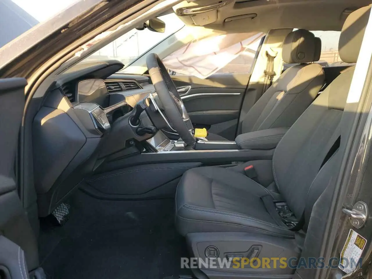 7 Photograph of a damaged car WA15AAGE9RB043046 AUDI Q8 E-TRON 2024