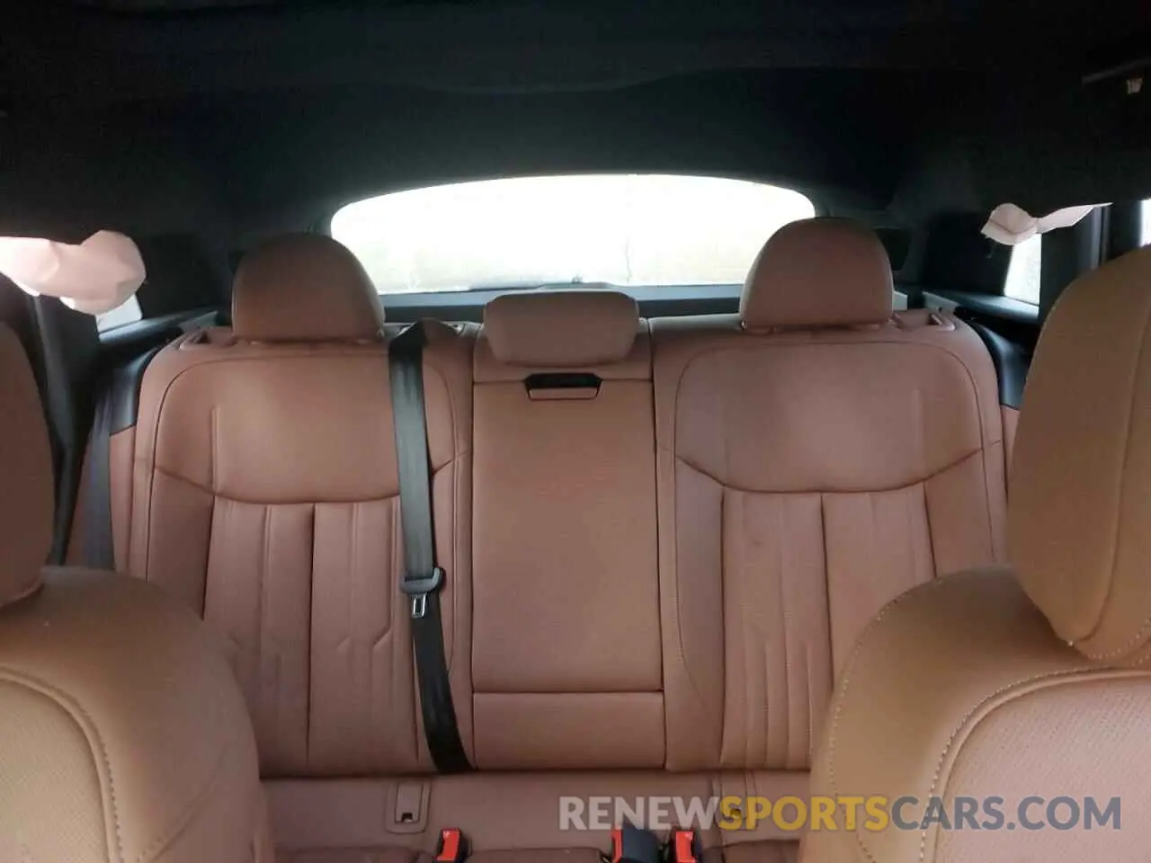 10 Photograph of a damaged car WA16AAGE0RB028245 AUDI Q8 E-TRON 2024
