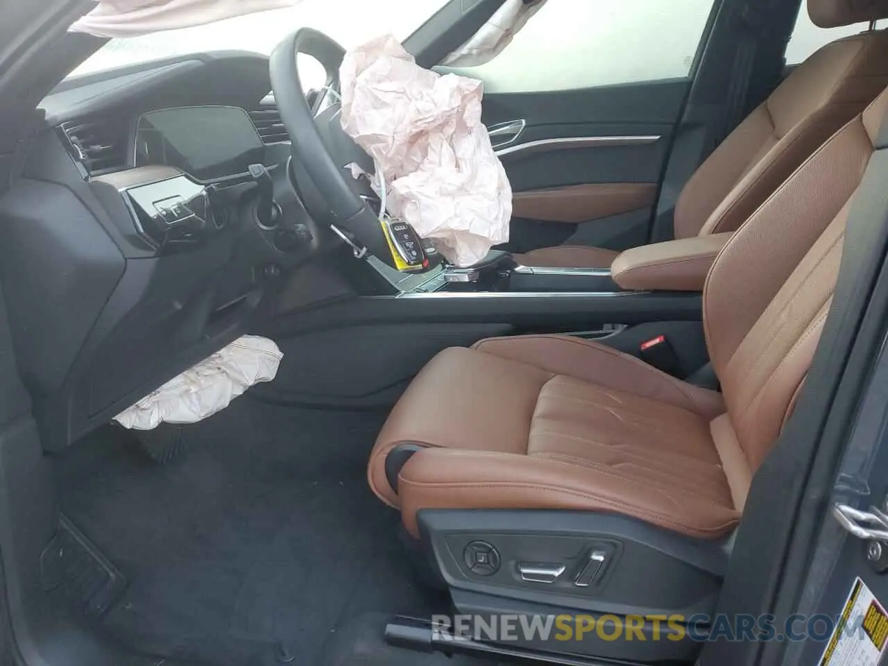 7 Photograph of a damaged car WA16AAGE0RB028245 AUDI Q8 E-TRON 2024