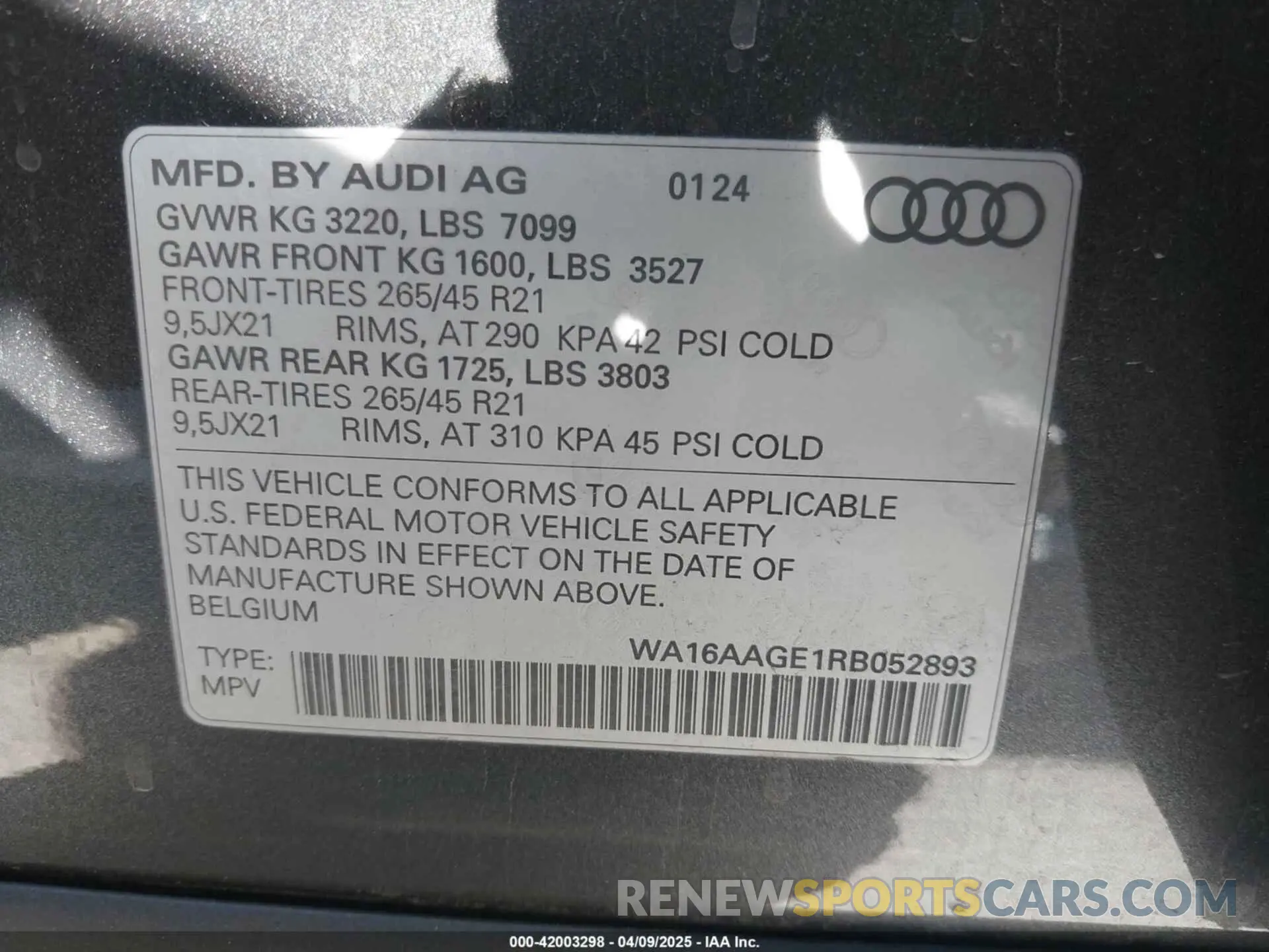 9 Photograph of a damaged car WA16AAGE1RB052893 AUDI Q8 E-TRON 2024