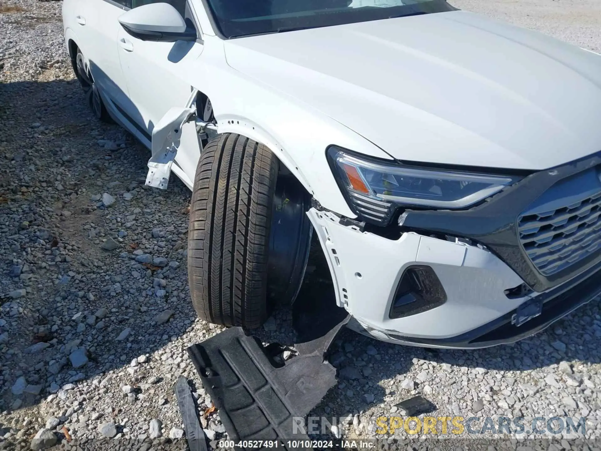 6 Photograph of a damaged car WA16AAGE1RB057446 AUDI Q8 E-TRON 2024