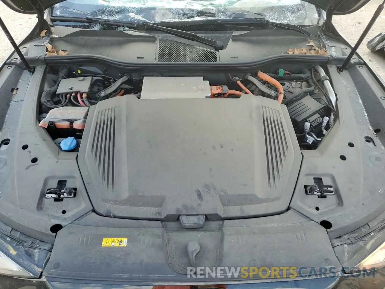 11 Photograph of a damaged car WA16AAGE2RB023404 AUDI Q8 E-TRON 2024