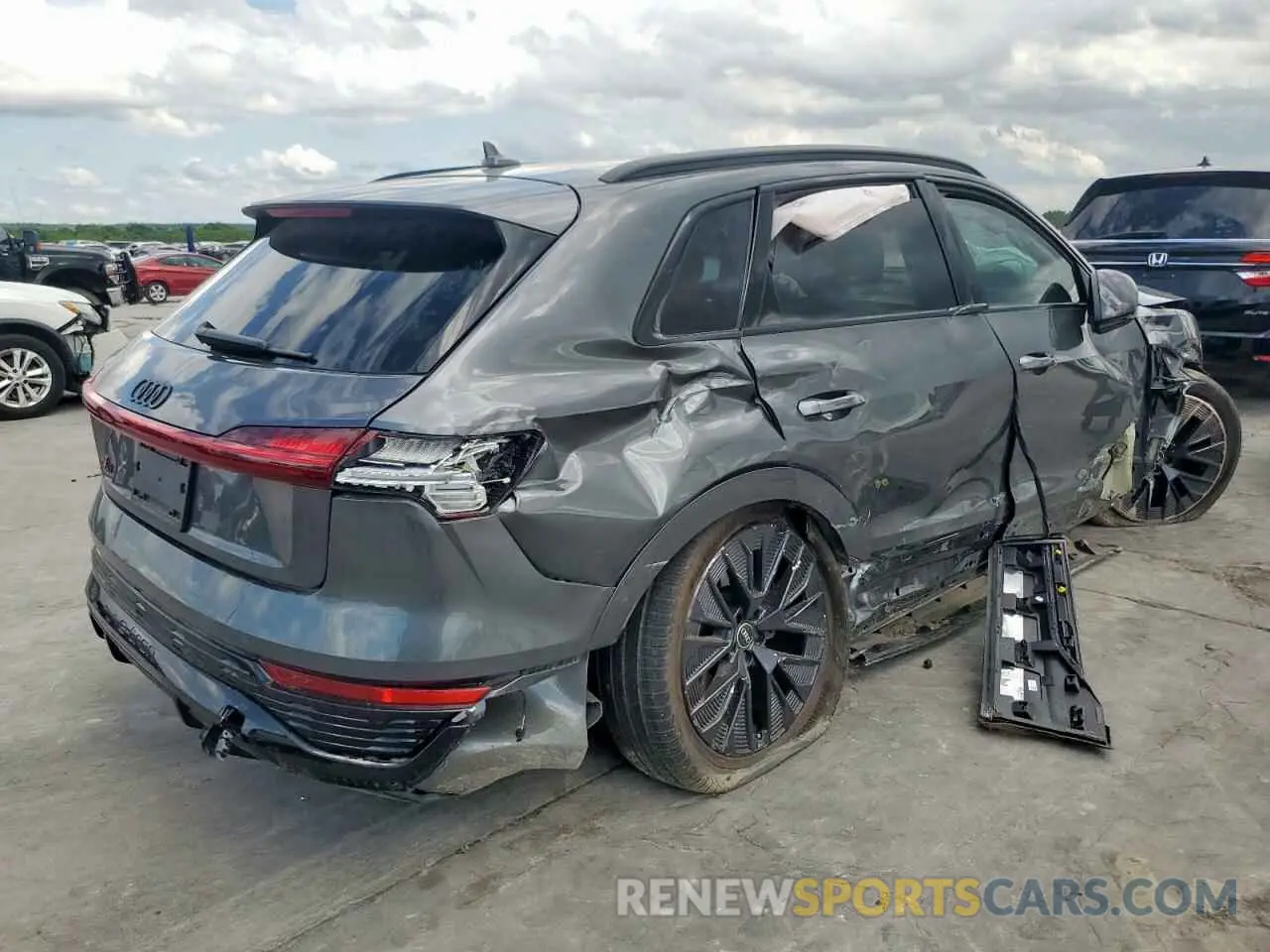 3 Photograph of a damaged car WA16AAGE5RB048734 AUDI Q8 E-TRON 2024