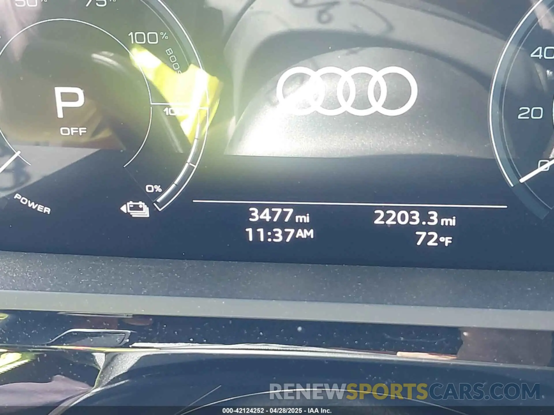 15 Photograph of a damaged car WA16AAGE8RB053944 AUDI Q8 E-TRON 2024