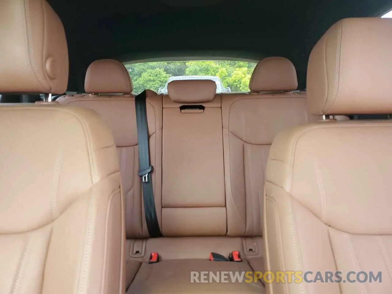 10 Photograph of a damaged car WA16AAGE9RB020144 AUDI Q8 E-TRON 2024