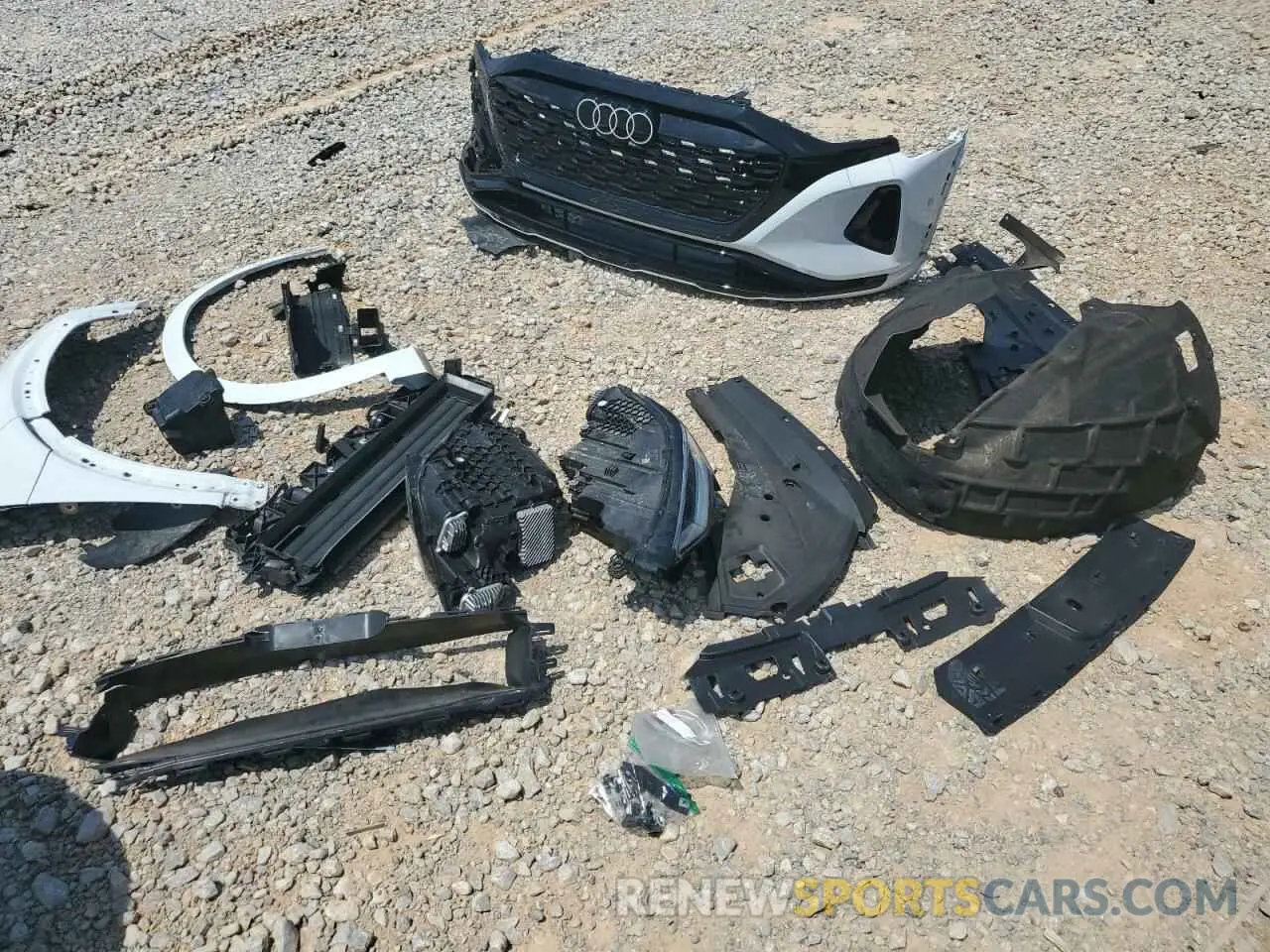 13 Photograph of a damaged car WA16AAGE9RB020144 AUDI Q8 E-TRON 2024