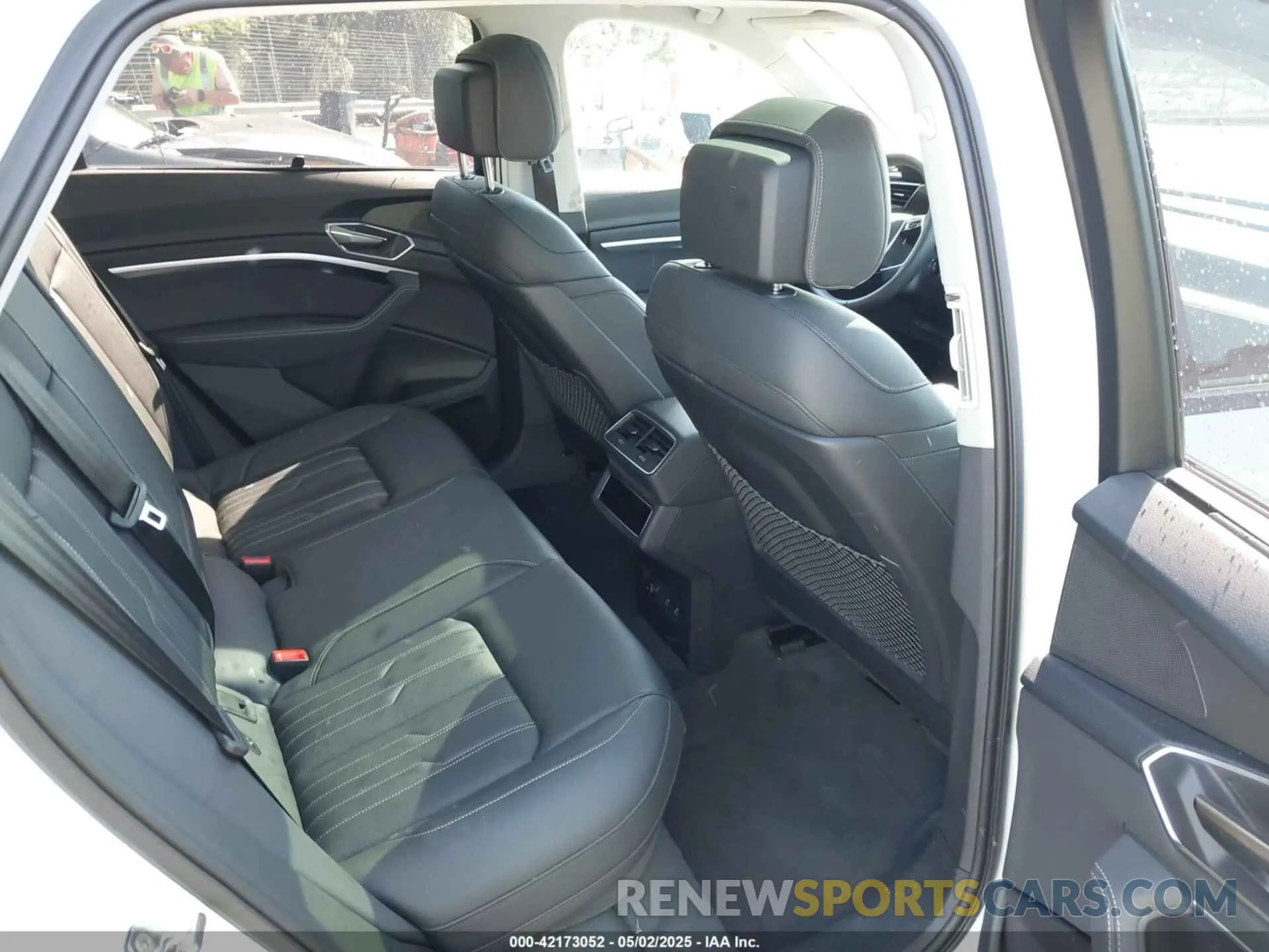 8 Photograph of a damaged car WA16AAGE9RB036425 AUDI Q8 E-TRON 2024