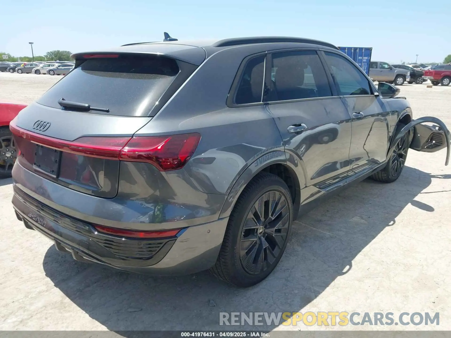 4 Photograph of a damaged car WA16ABGE0RB038196 AUDI Q8 E-TRON 2024