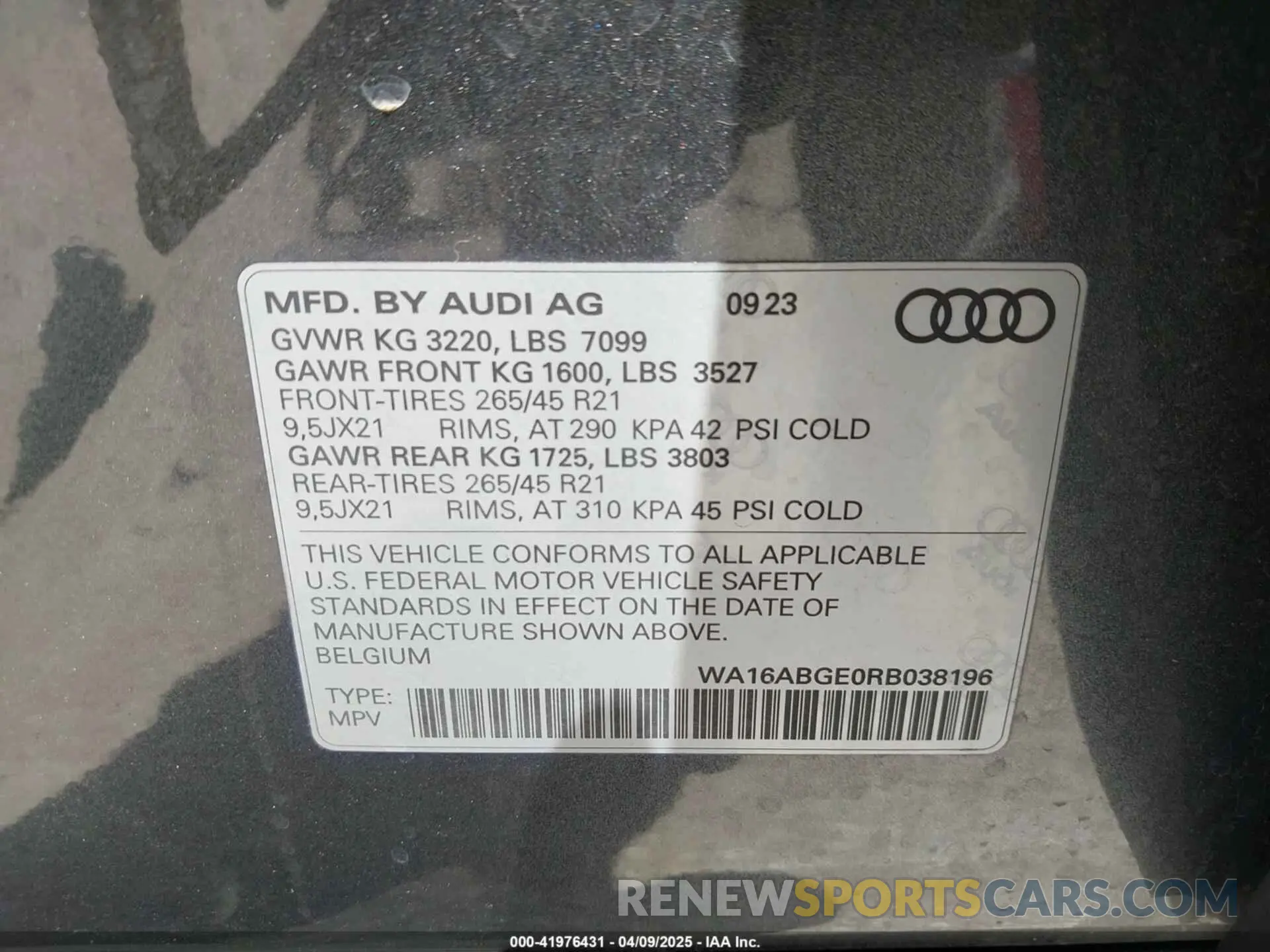 9 Photograph of a damaged car WA16ABGE0RB038196 AUDI Q8 E-TRON 2024