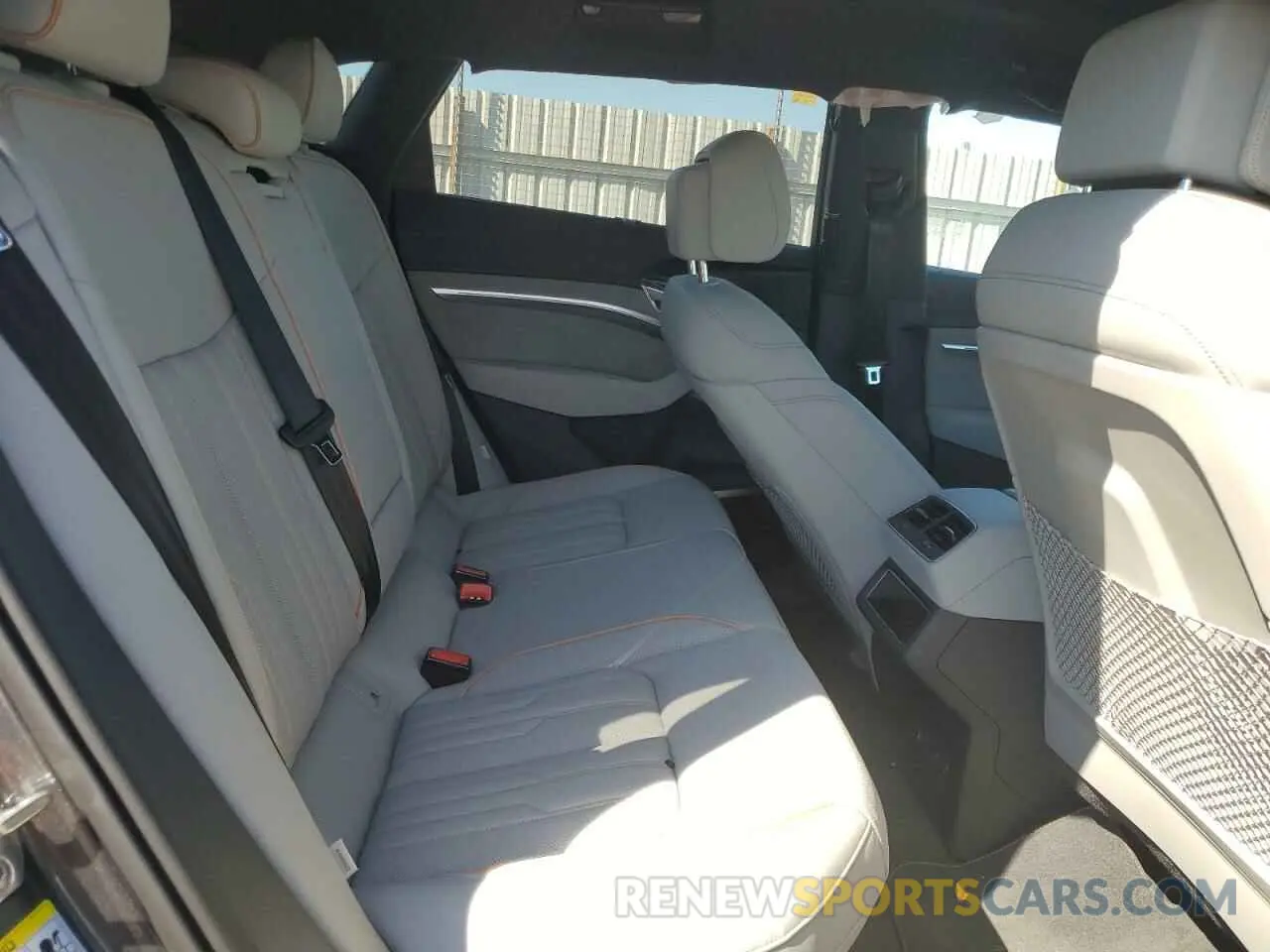 11 Photograph of a damaged car WA16ABGE2RB006933 AUDI Q8 E-TRON 2024