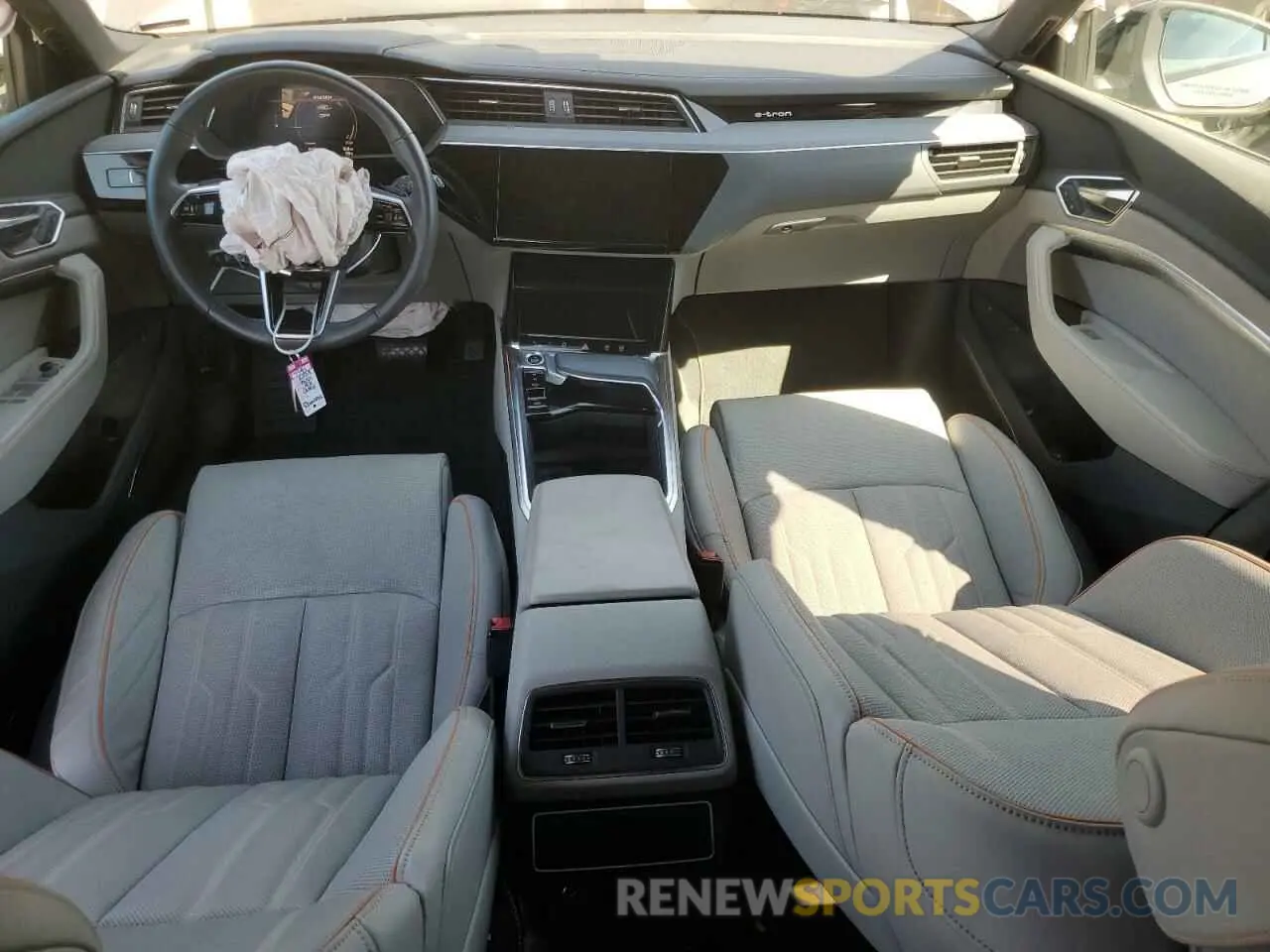 8 Photograph of a damaged car WA16ABGE2RB006933 AUDI Q8 E-TRON 2024