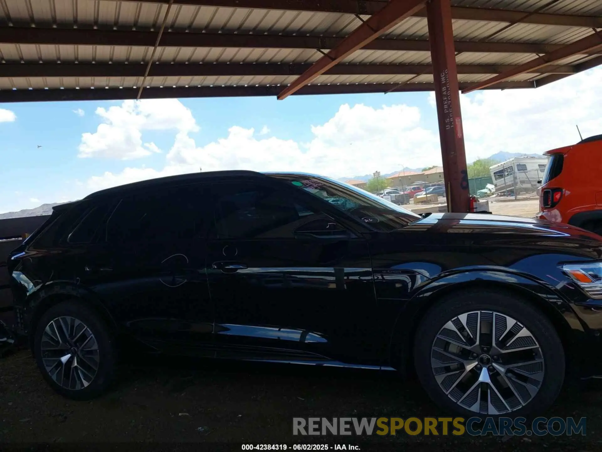 14 Photograph of a damaged car WA16ABGE3RB005015 AUDI Q8 E-TRON 2024