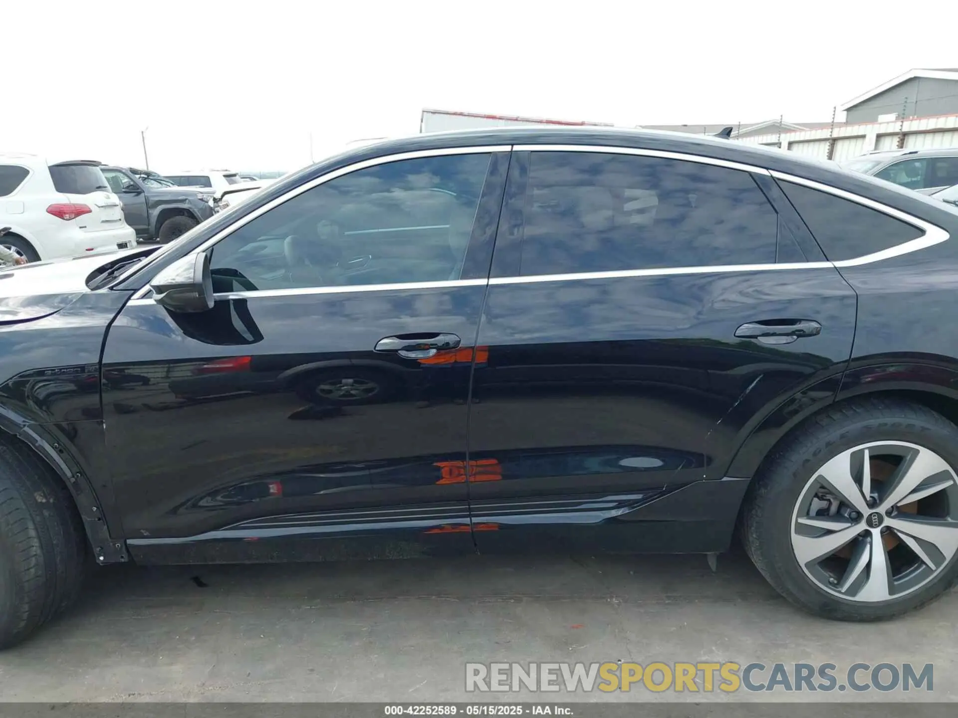 15 Photograph of a damaged car WA1CAAGE3RB005383 AUDI Q8 E-TRON 2024