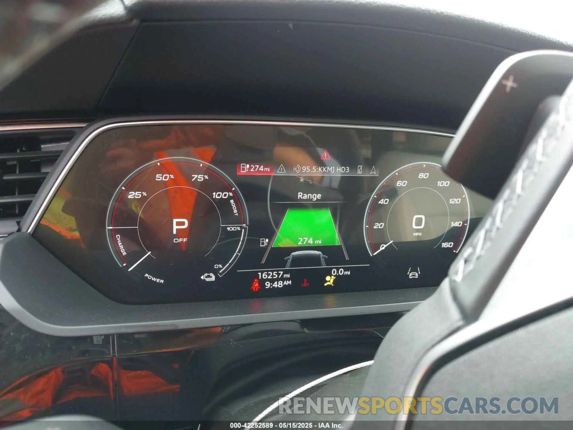 18 Photograph of a damaged car WA1CAAGE3RB005383 AUDI Q8 E-TRON 2024