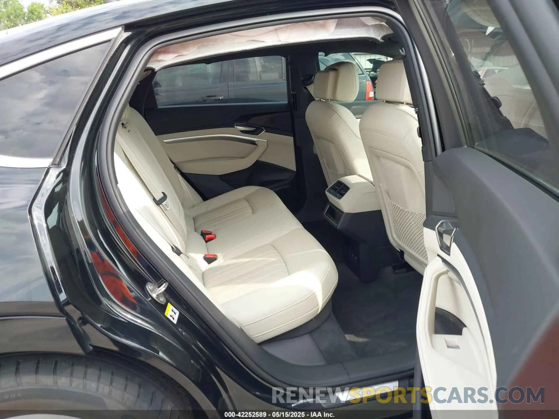 8 Photograph of a damaged car WA1CAAGE3RB005383 AUDI Q8 E-TRON 2024