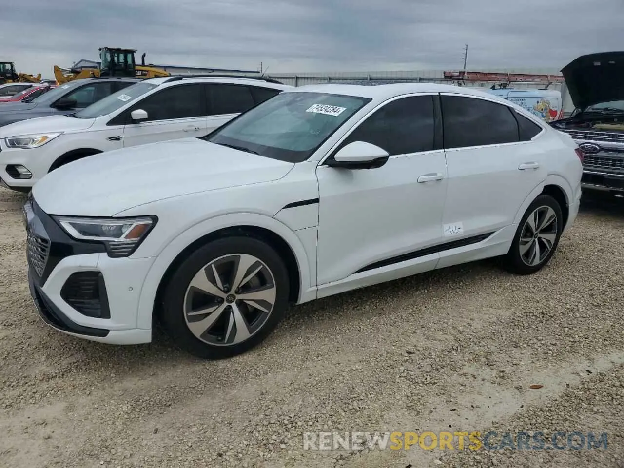 1 Photograph of a damaged car WA1CAAGEXRB007065 AUDI Q8 E-TRON 2024