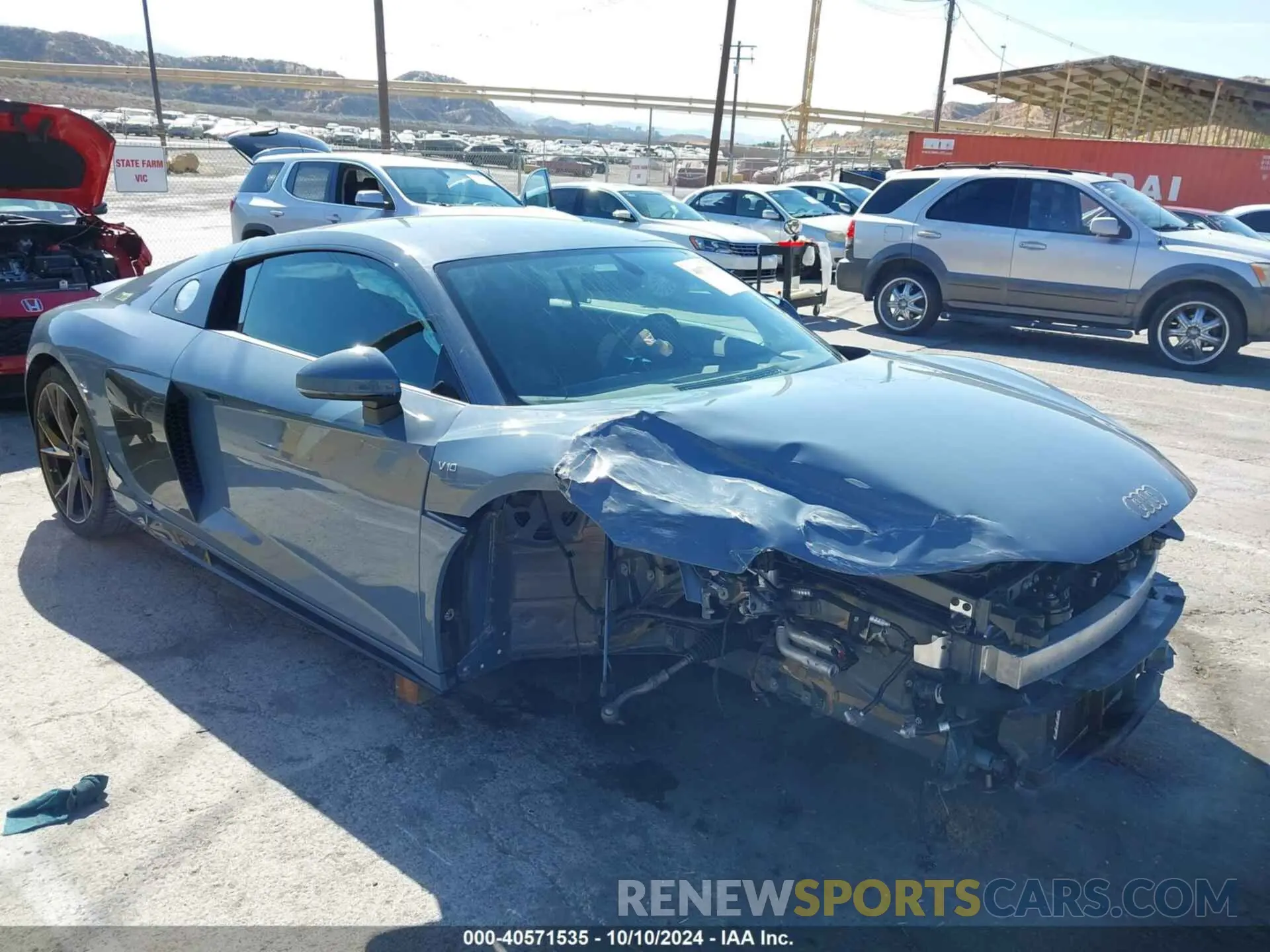 1 Photograph of a damaged car WUACEAFX3P7902574 AUDI R8 2023