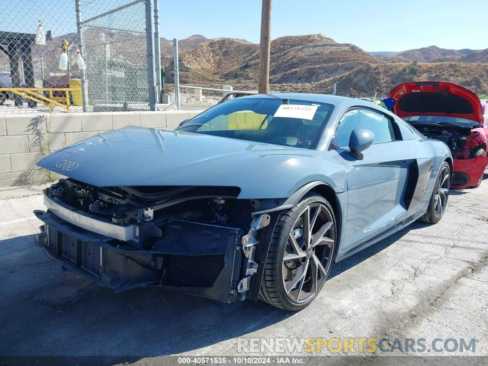 2 Photograph of a damaged car WUACEAFX3P7902574 AUDI R8 2023