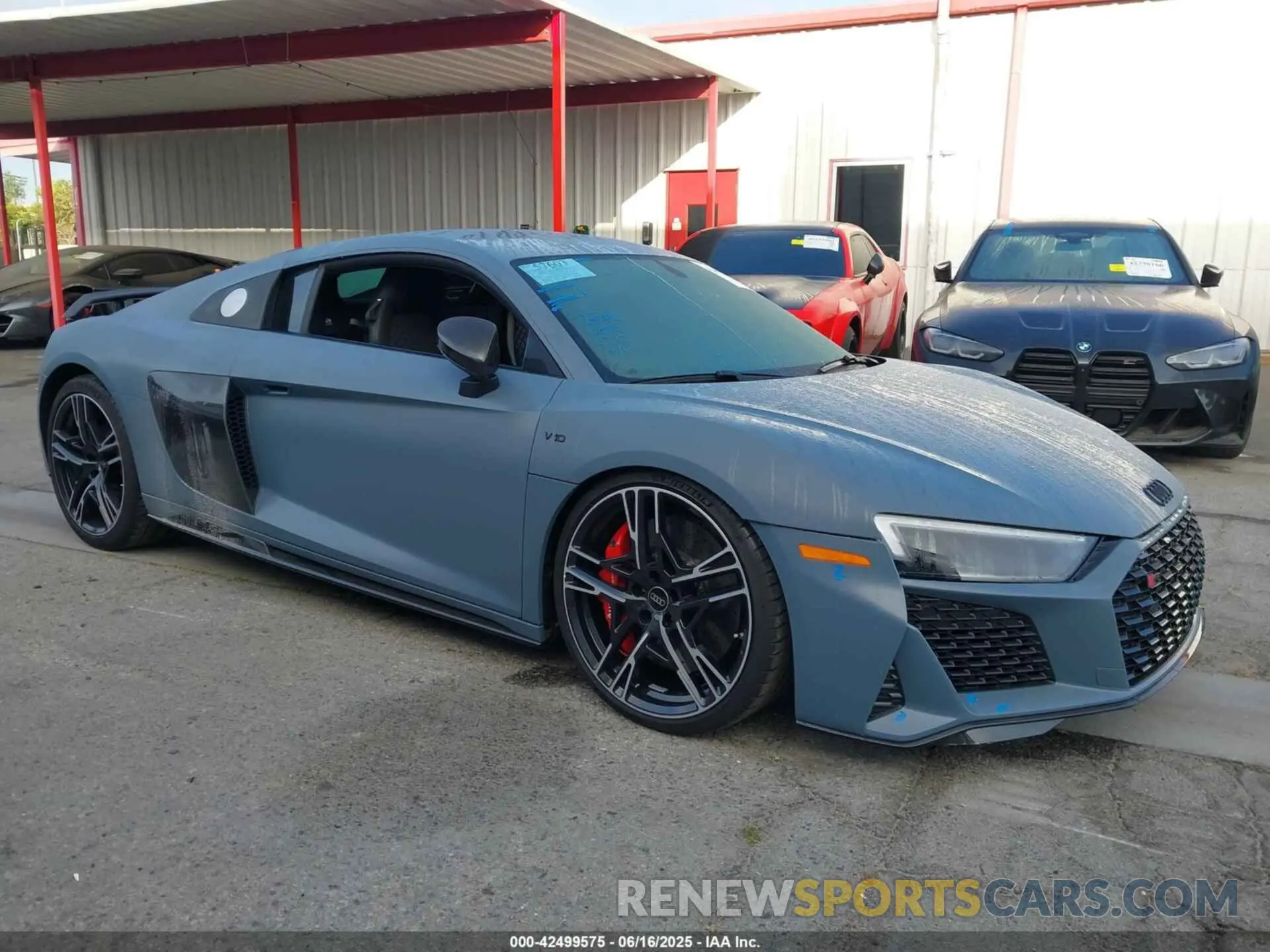 1 Photograph of a damaged car WUAKBAFX4P7902281 AUDI R8 2023