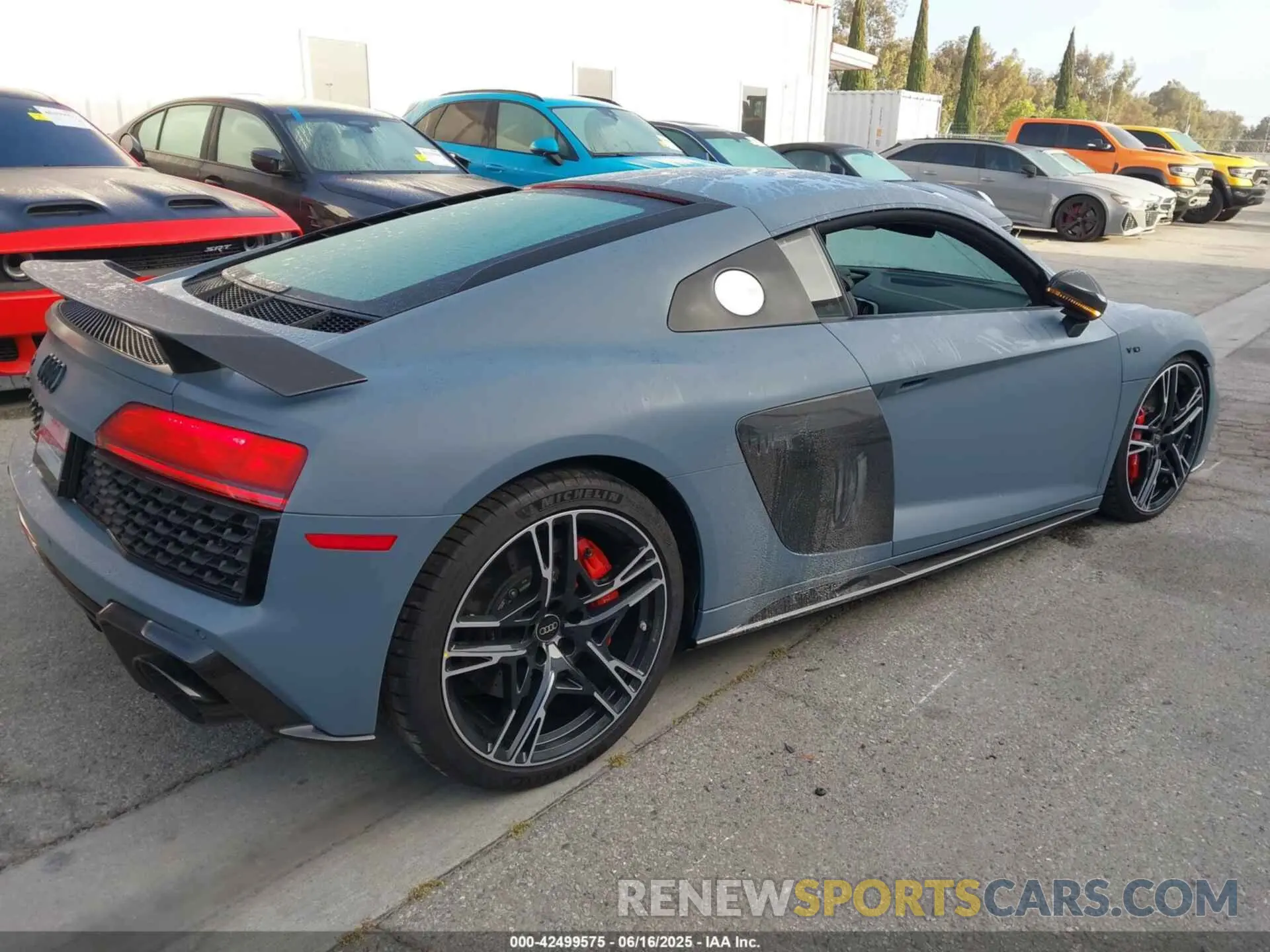 4 Photograph of a damaged car WUAKBAFX4P7902281 AUDI R8 2023