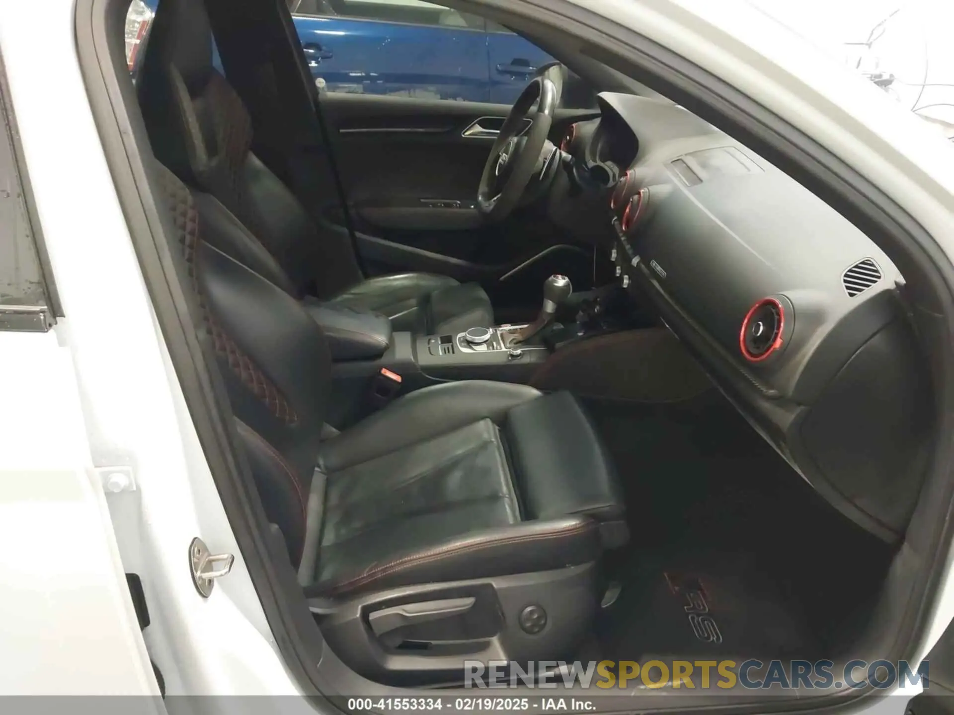 5 Photograph of a damaged car WUABWGFF2KA900300 AUDI RS 3 2019