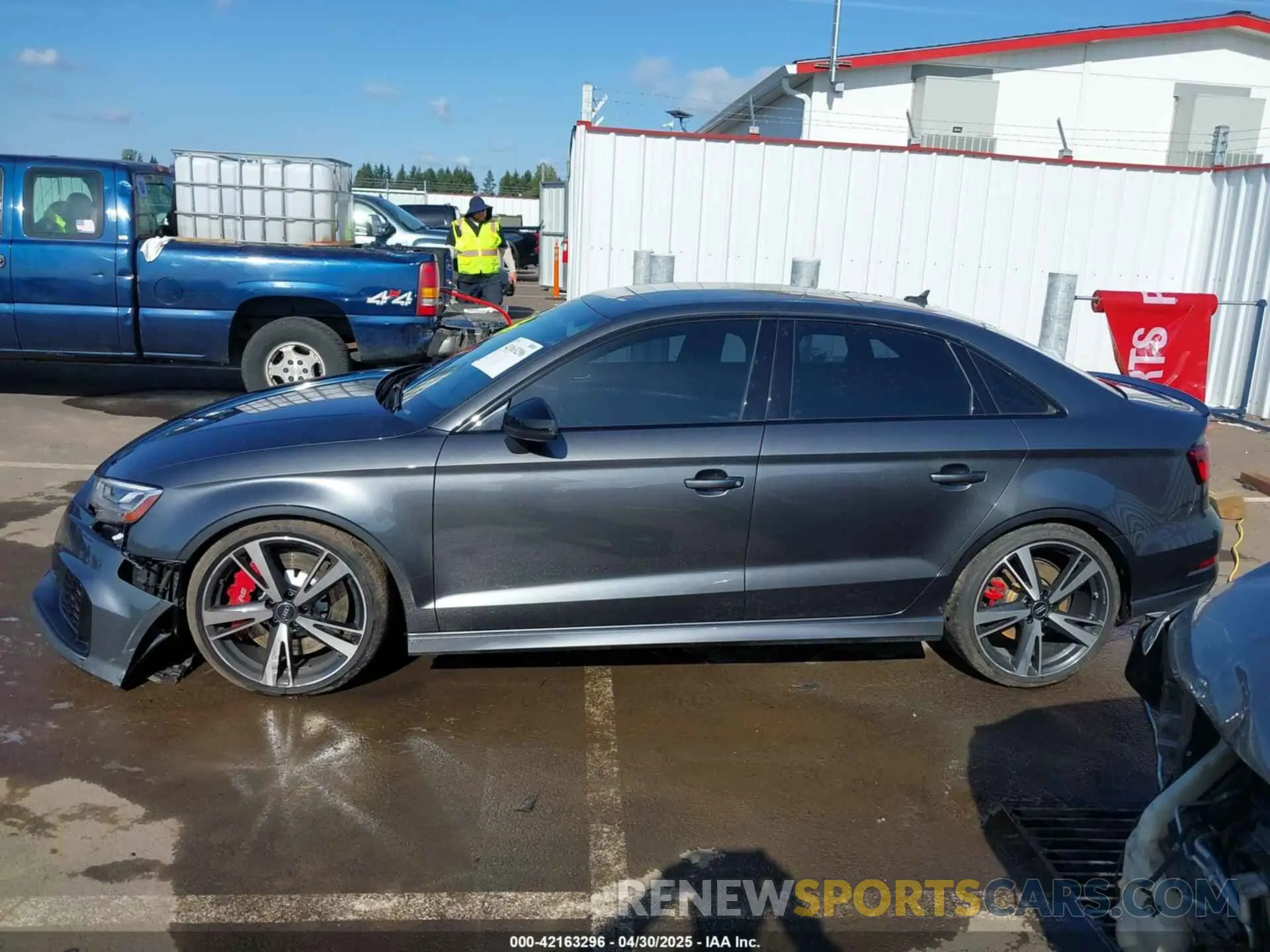 15 Photograph of a damaged car WUABWGFF4KA906650 AUDI RS 3 2019